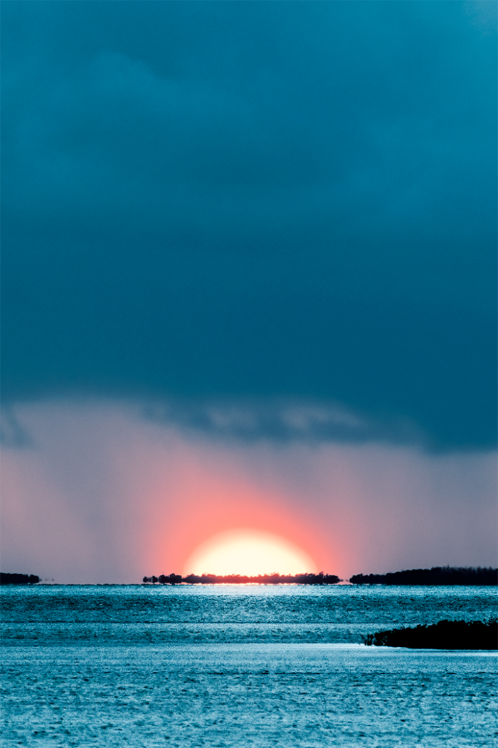 Between Two Worlds 1 V