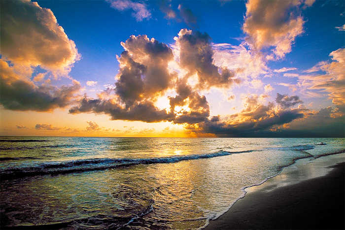 Colors of Infinity