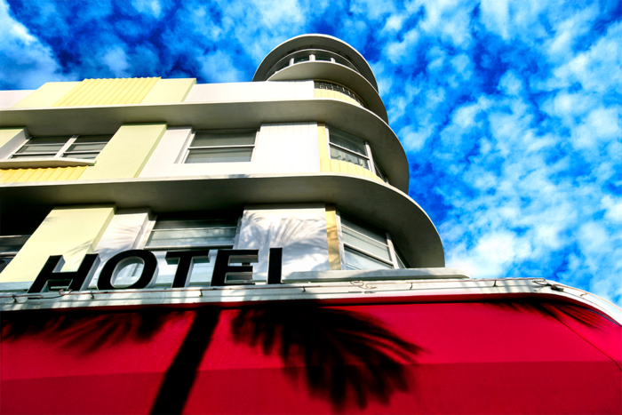 Tropical Hospitality-Deco Style